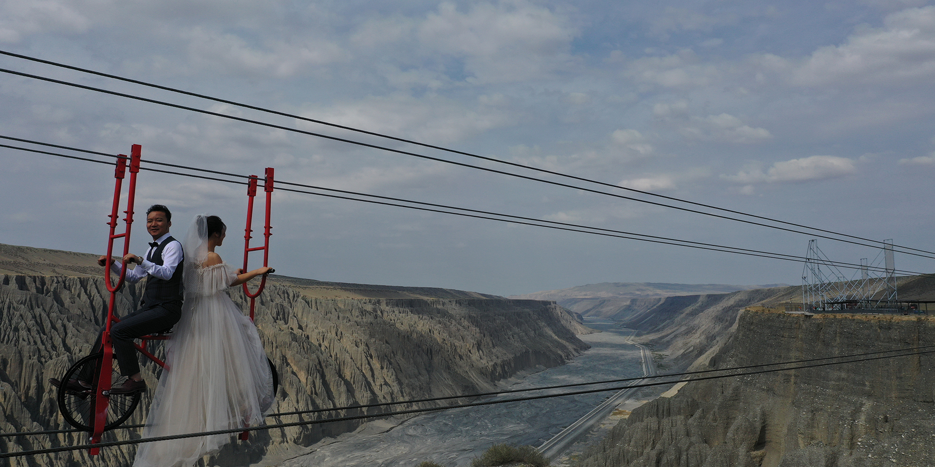 -浙江鵬鳴游樂設(shè)備有限公司