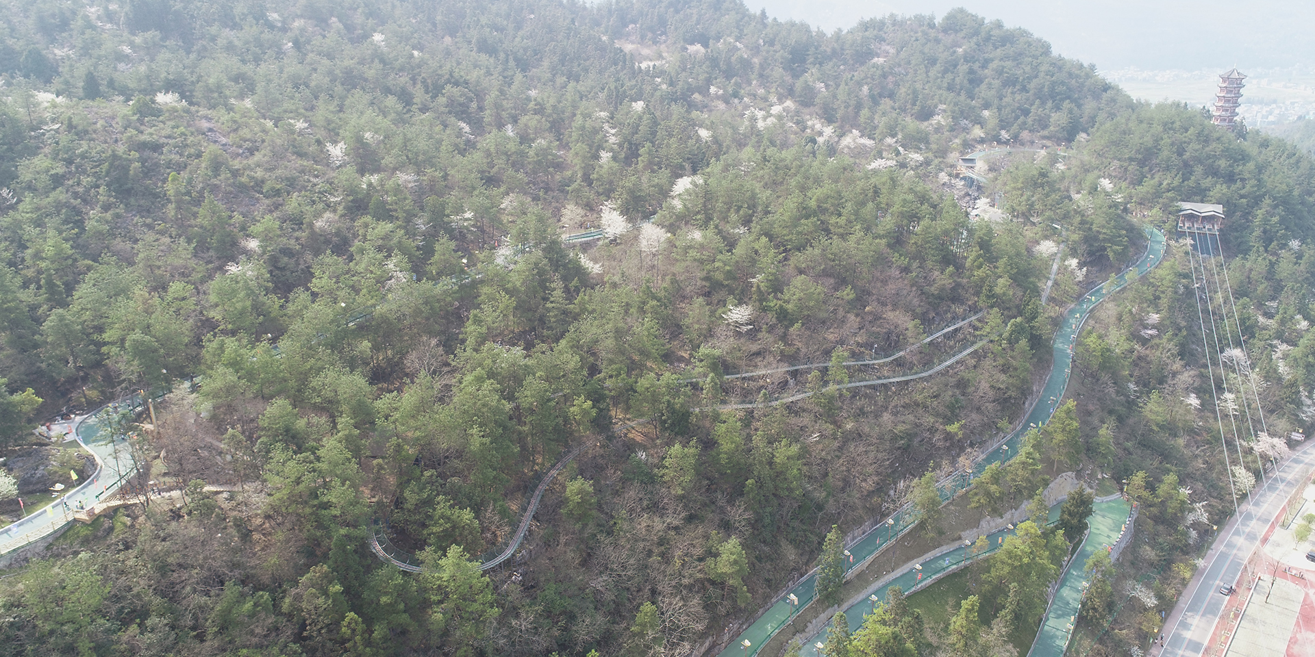 -浙江鵬鳴游樂(lè)設(shè)備有限公司