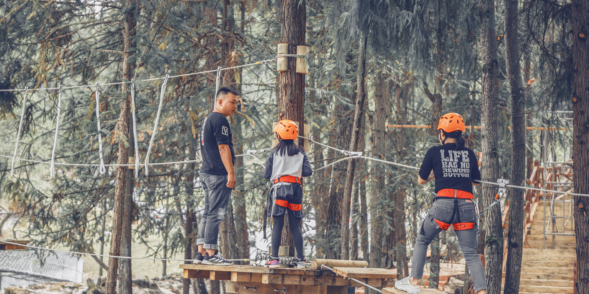 -浙江鵬鳴游樂(lè)設(shè)備有限公司