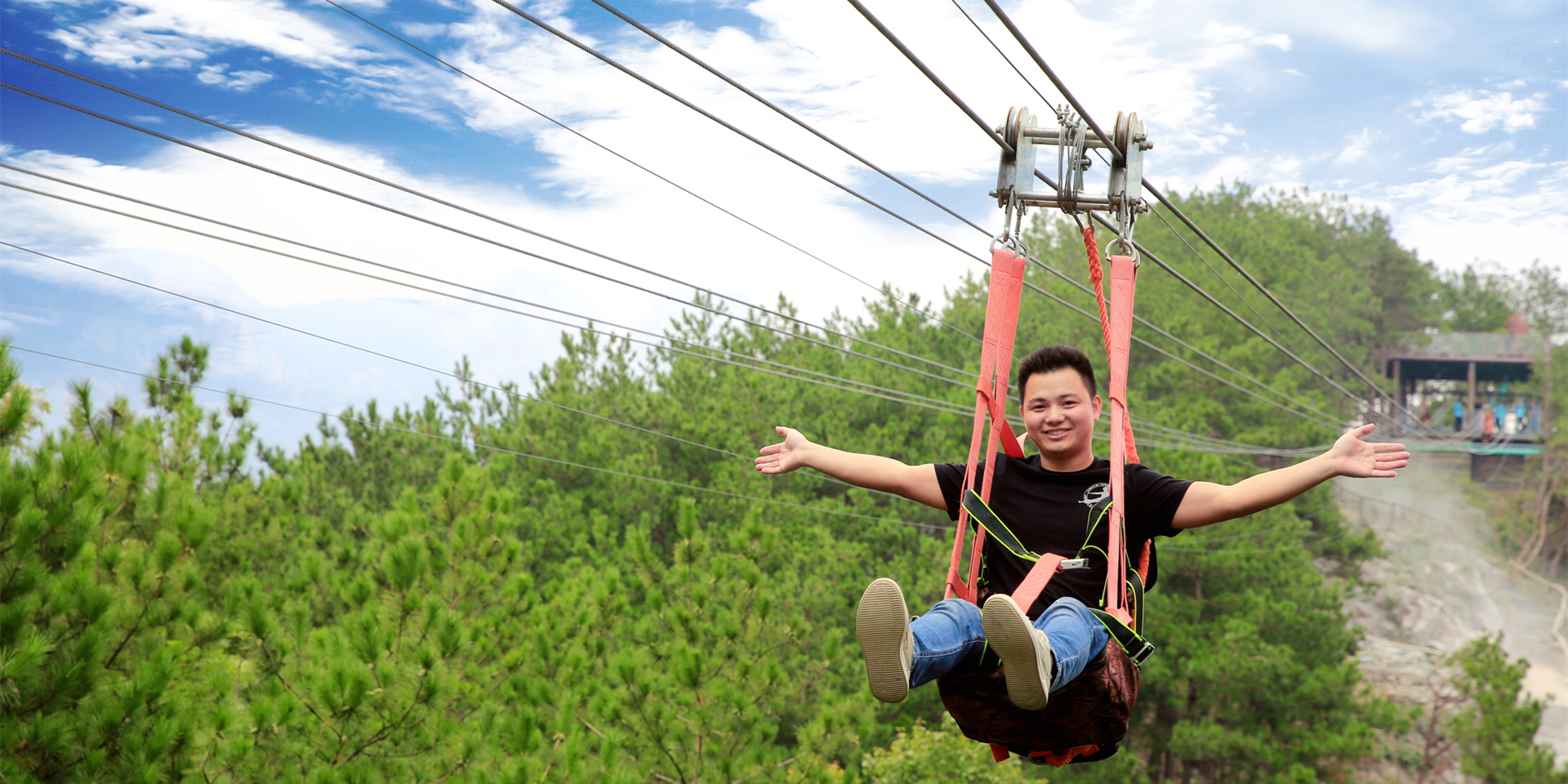 -浙江鵬鳴游樂(lè)設(shè)備有限公司