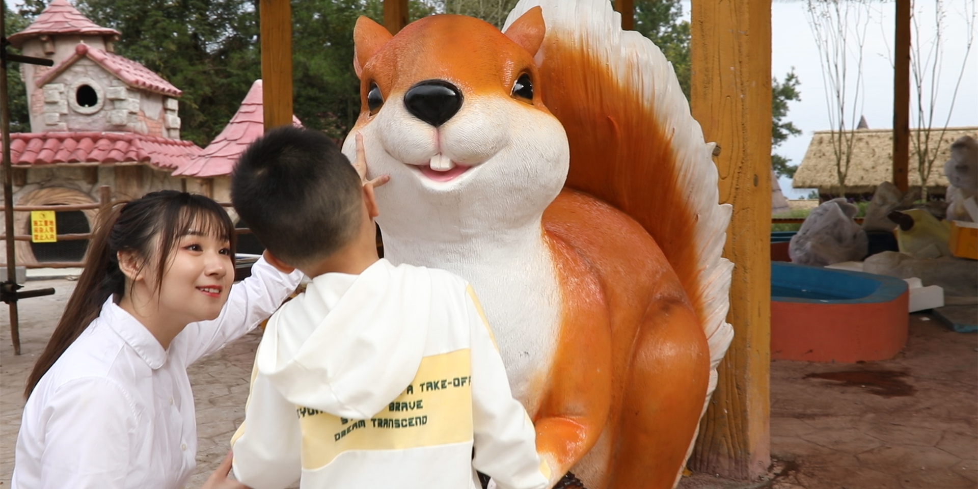 -浙江鵬鳴游樂(lè)設(shè)備有限公司